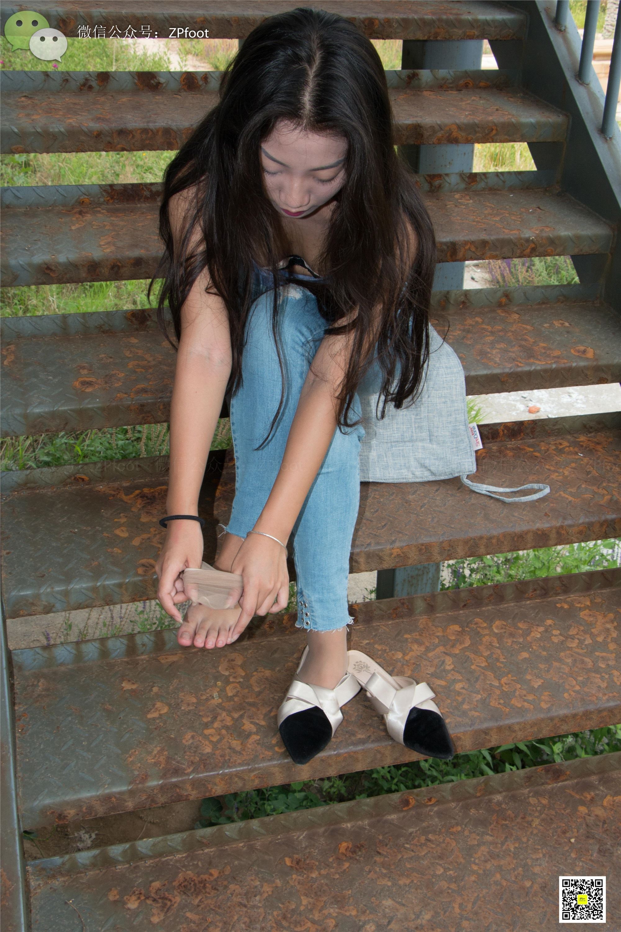 LSS山茶摄影 NO.010 芍药的短丝裸足